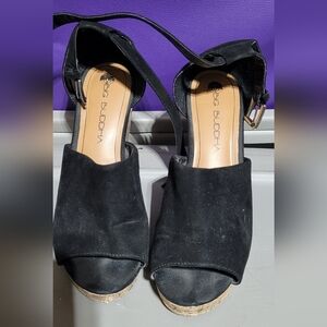 Big Buddha Women's Black Sandals